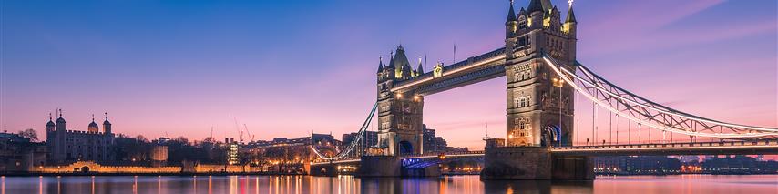 View of Tower Bridge in London 